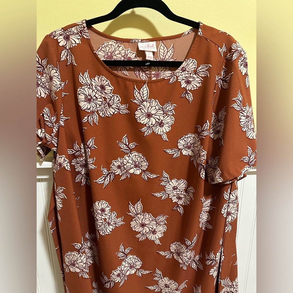 EUC Isabel maternity top